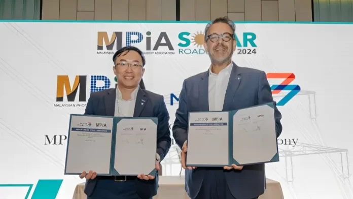 Bursa Carbon Exchange, a wholly-owned subsidiary of Bursa Malaysia Berhad, has announced a strategic collaboration with the Malaysian Photovoltaic Industry Association, marking a significant step in the enhancement of Malaysia’s voluntary renewable energy certificates market.