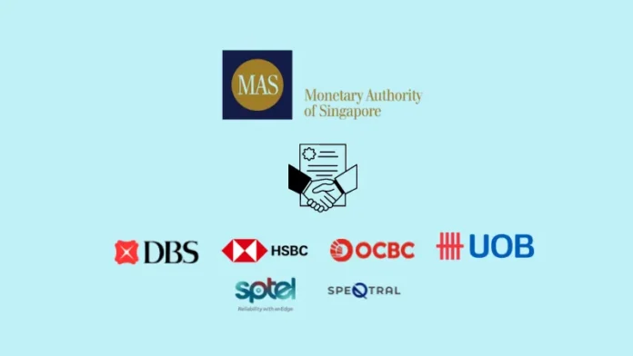 A Memorandum of Understanding (MoU) was signed by the Monetary Authority of Singapore (MAS), DBS, HSBC, OCBC, UOB, SPTel, and SpeQtral to begin working together on quantum security and investigate the use of quantum key distribution (QKD) in the financial services industry.