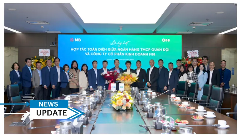 The Military Commercial Joint Stock Bank (MB) and F88 on December 16 inked a wide and comprehensive cooperation contract at MB’s head office at 18 Le Van Luong Street, Ha Noi. The clients will be able to make their biometric updates at over 850 F88 contact points to ensure that banking transactions are conducted without hitches irrespective of the fact that the phones lack NFC scanning capabilities.